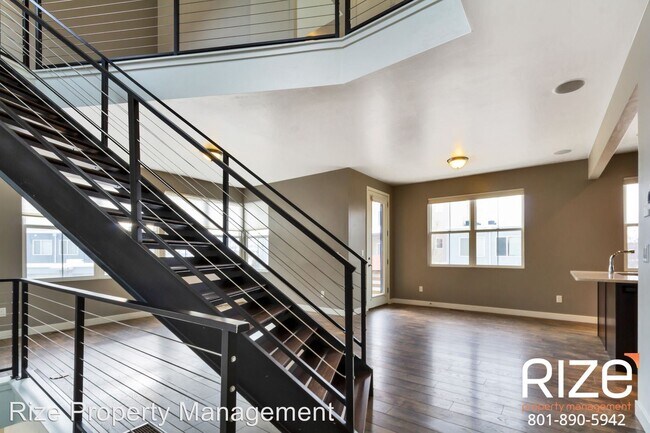 Building Photo - 10359 Roaring Creek Ln