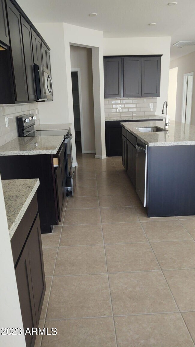 Foto del edificio - 17844 W Villa Hermosa Ln