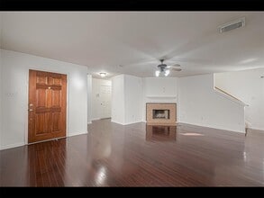 Building Photo - 10819 Waterfern Ct