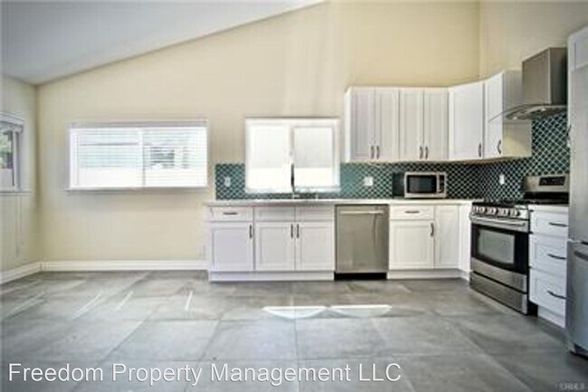 Building Photo - 4 br, 2 bath House - 1758 N Rutherford