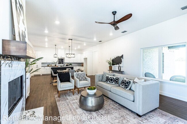 Foto del edificio - 4 br, 2 bath House - 801 N 6th Cir.