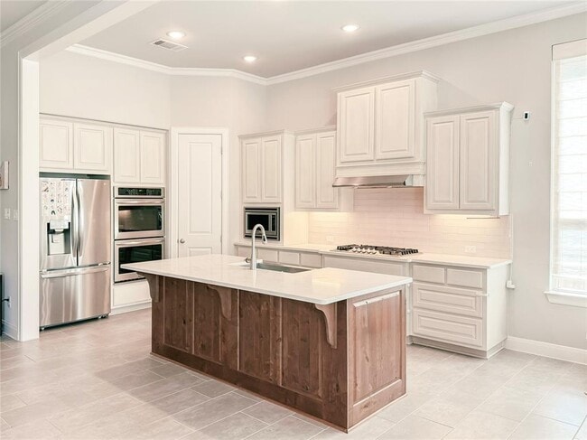Building Photo - 2416 Belen Dr