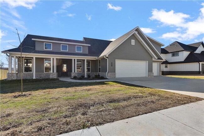 Building Photo - 805 Mueller Wy