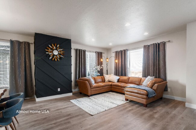 Foto del edificio - 572 Lewski Ln