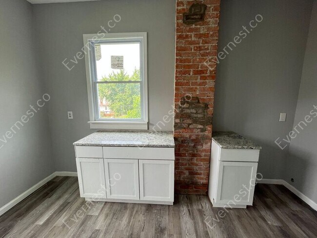 Foto del edificio - 291 Englewood St