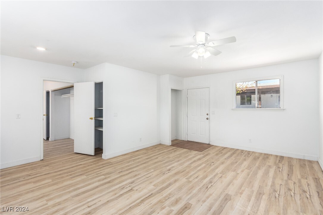 Foto principal - 9035 W Hammer Ln