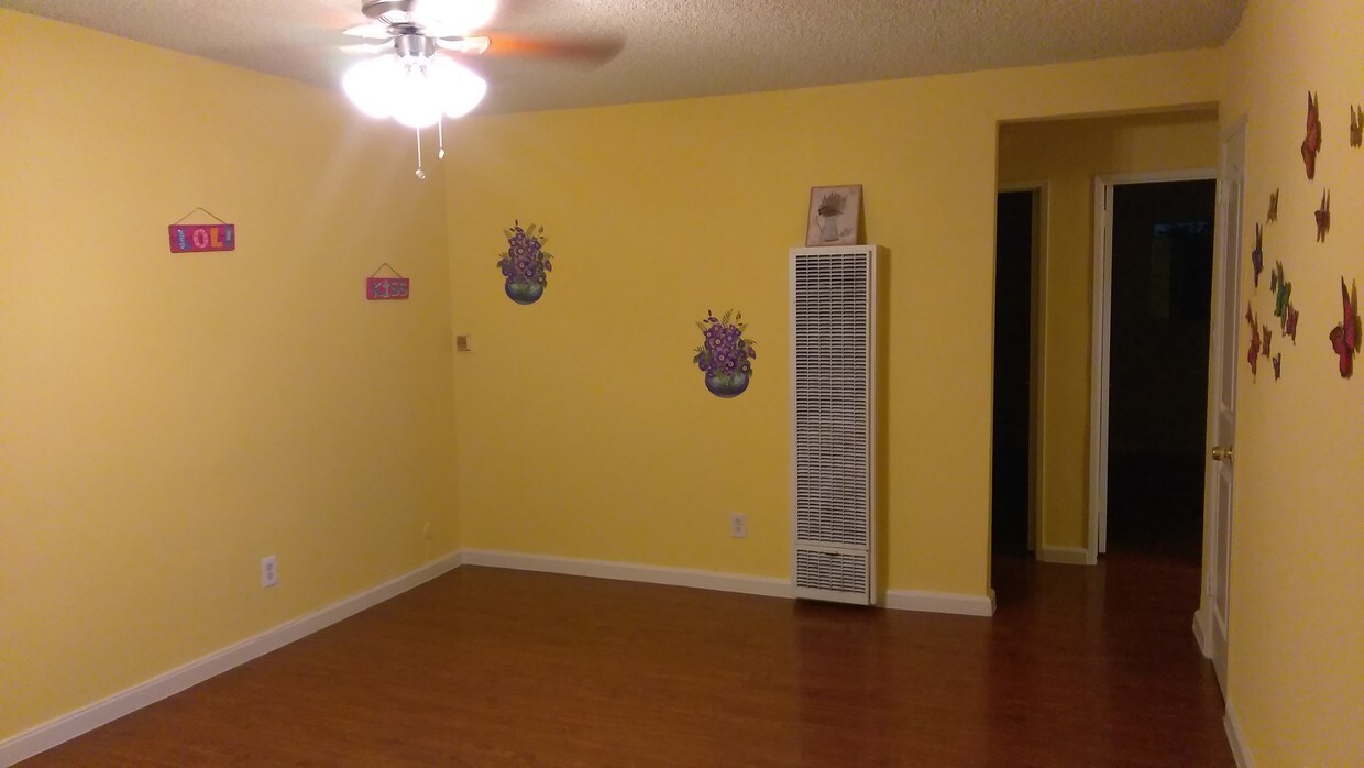 Foto principal - 1126 W 94th St