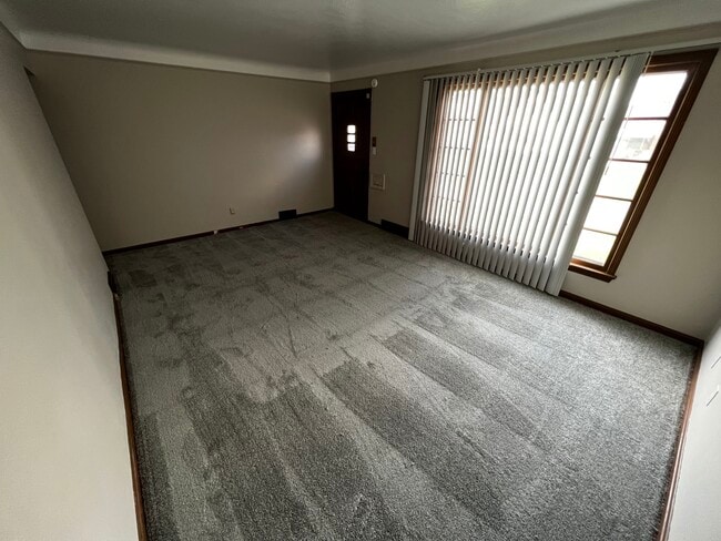 Foto del edificio - 7417 Kenilworth Ave