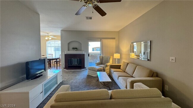 Foto del edificio - 8720 Red Brook Dr