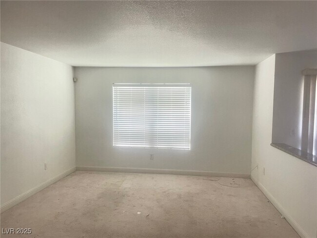 Foto del edificio - 5055 W Hacienda Ave