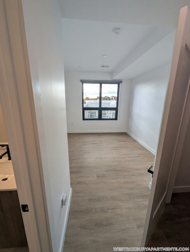 Building Photo - 199 Gardner St