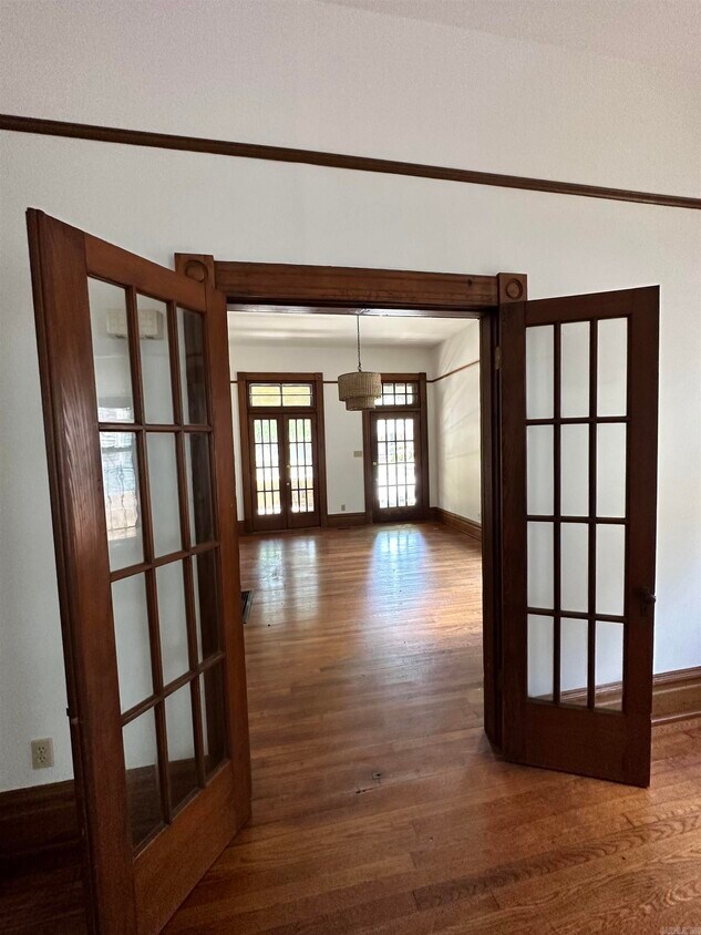 Foto principal - 2318 S Gaines St