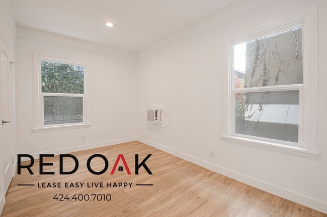 Building Photo - 1818 Whitley Ave