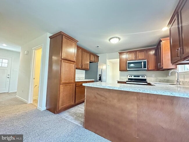 Building Photo - 377 Minck Ave