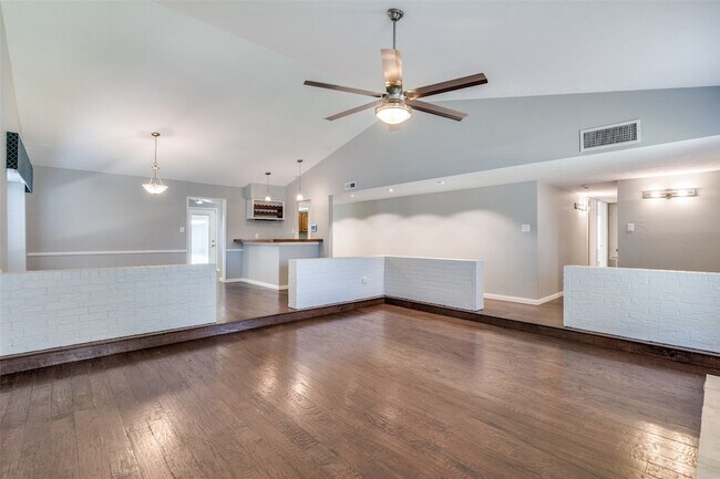 Foto del edificio - 4552 Fremont Ln