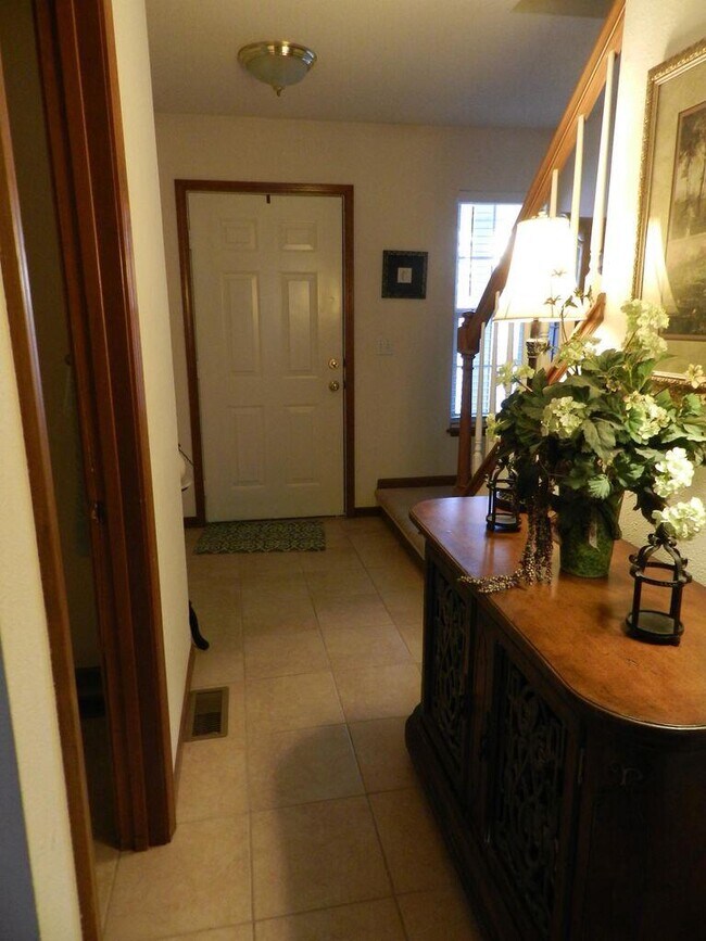 Building Photo - 3602 Berkshire Ct