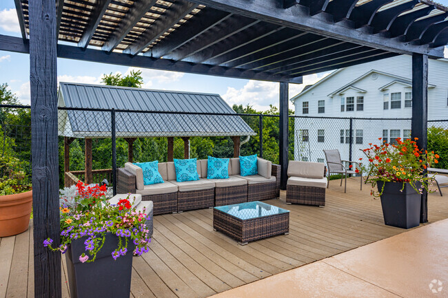 Pool Area - Bradley Hills Apartments