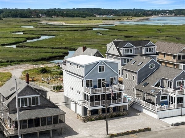 Foto del edificio - 131 Glades Rd