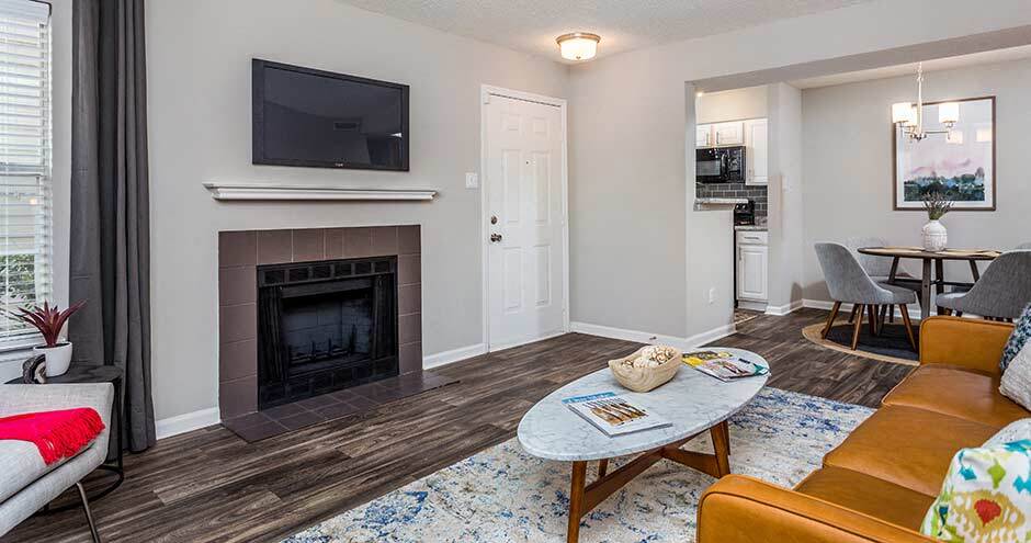 The Gregory North And South Apartment Homes Reviews