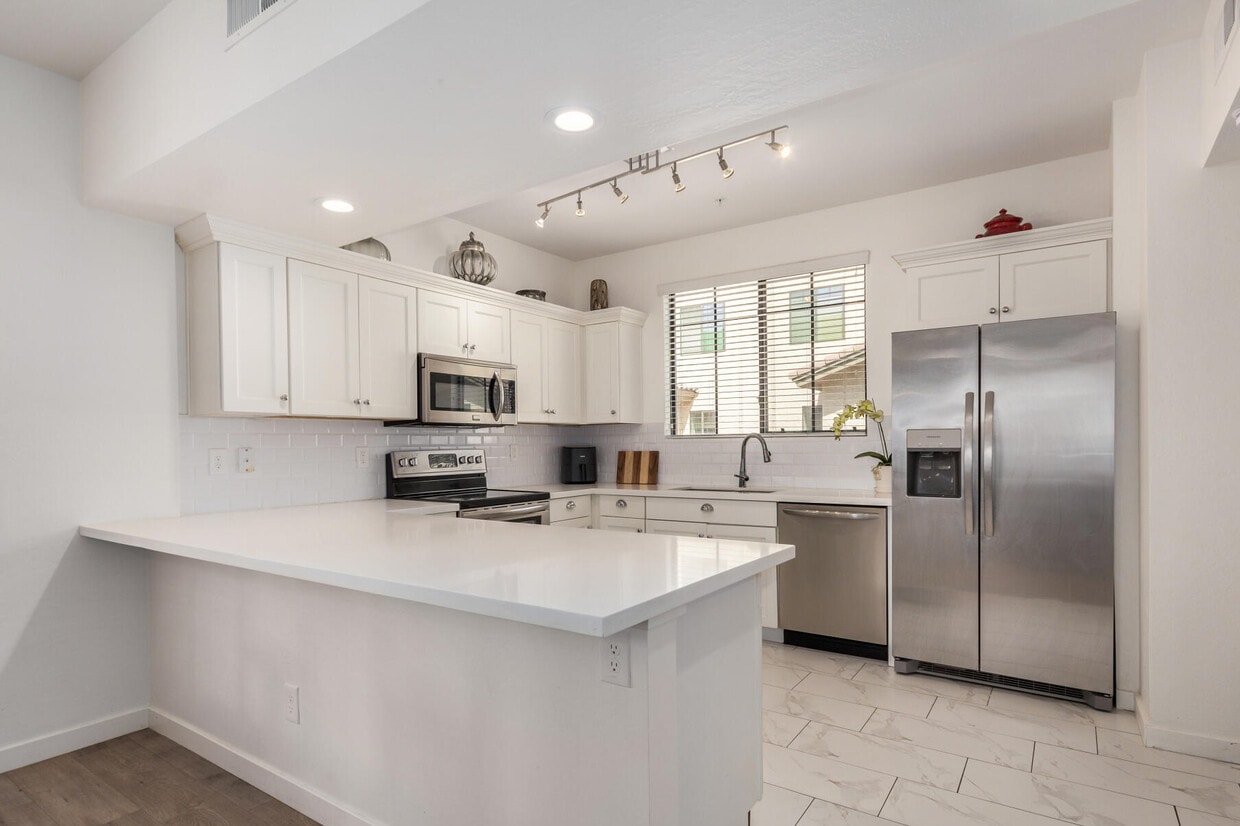 Primary Photo - 2315 N 52nd St