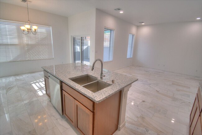 Foto del edificio - NEW CONSTRUCTION IN THE FAR NE Heights!