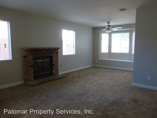 Building Photo - 3 br, 2.5 bath House - 2137 N Mammoth Pl