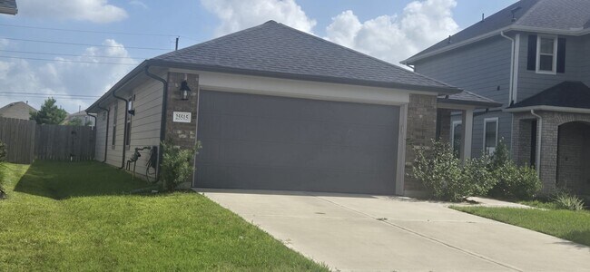 Building Photo - 25515 Marisun St