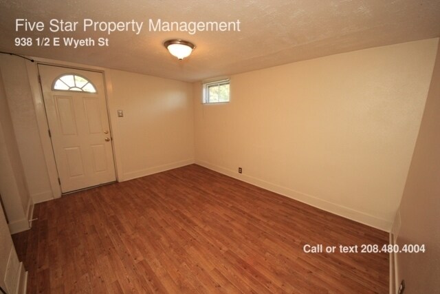 Building Photo - 938 1/2 E Wyeth St
