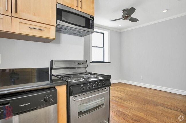 Building Photo - 330 E 35th St