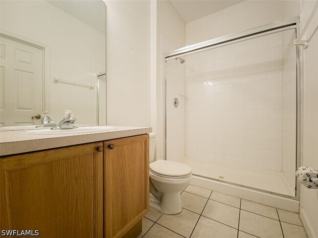 Building Photo - 2332 Silver Palm Dr