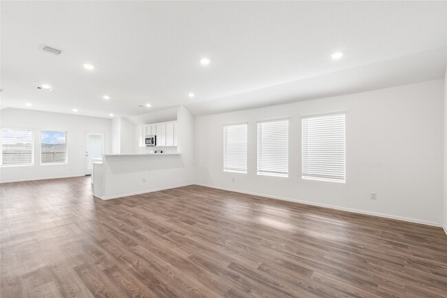 Building Photo - 4302 Penstemon Slate Dr