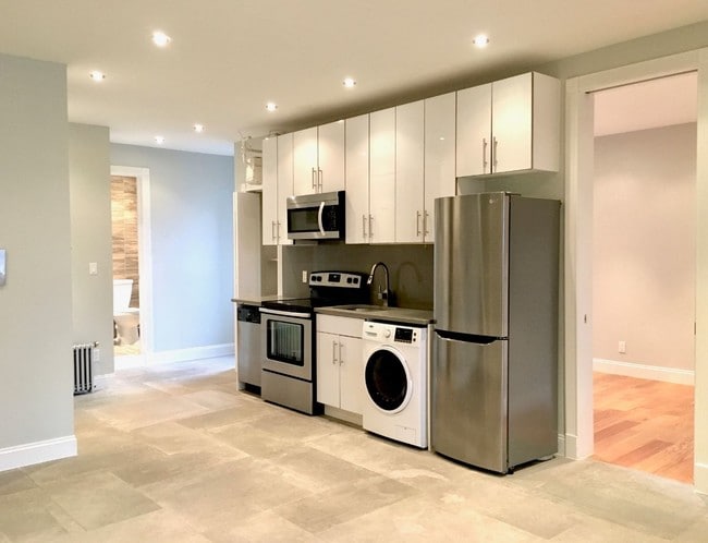 Foto del edificio - 854 W 180th St