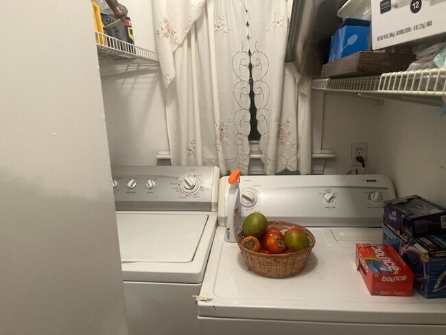 In unit washer and dryer - 666 Metropolitan Ave