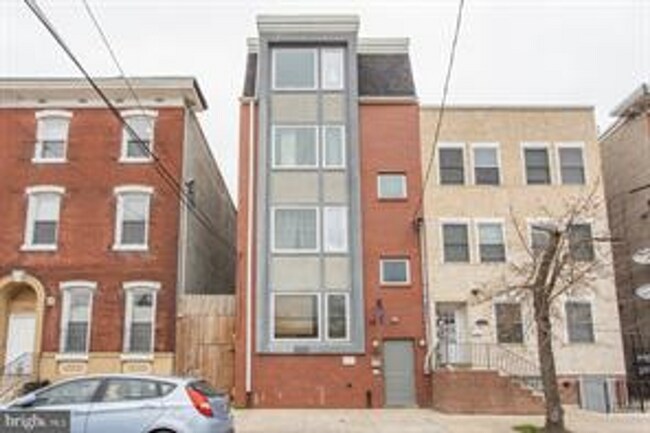 Building Photo - 1707 Master St