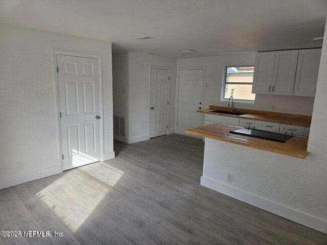 Foto del edificio - 2097 Baldwin St