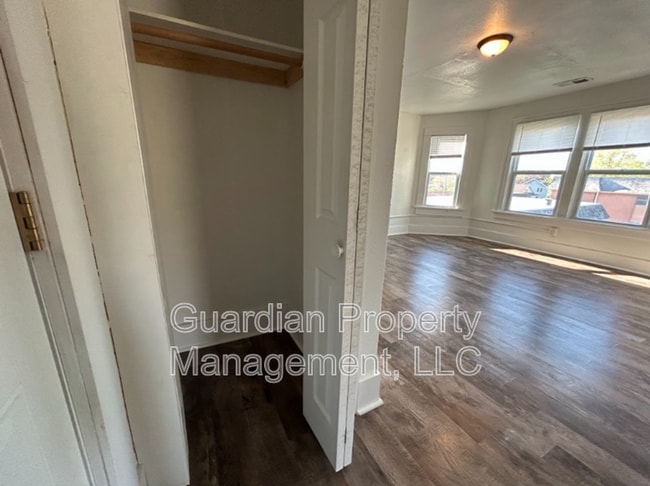 Building Photo - 108 N Buchanan St