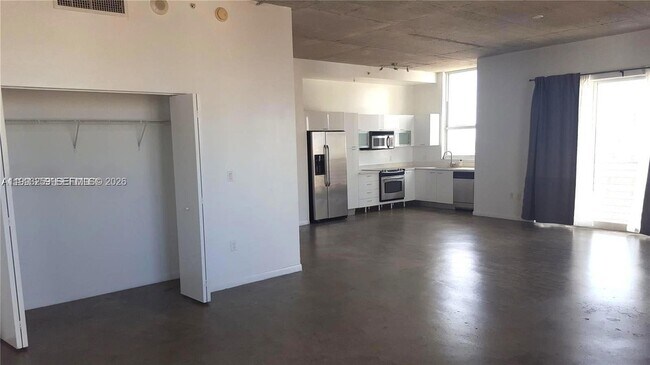 Foto del edificio - 133 NE 2nd Ave