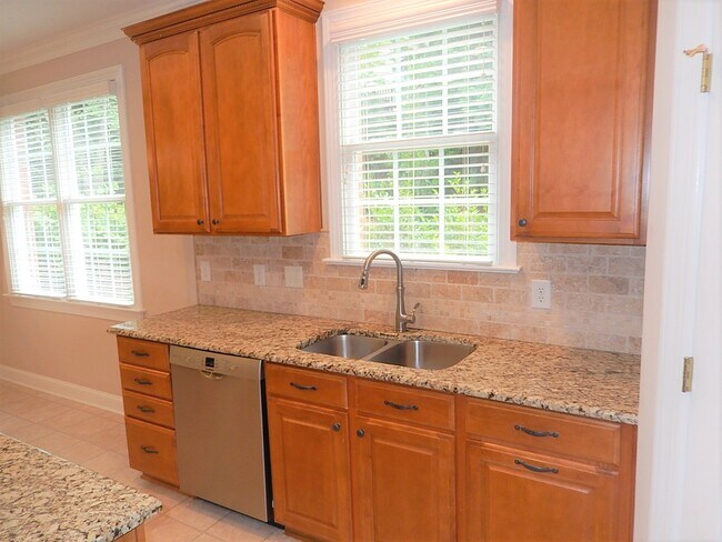 Foto del edificio - 7369 Fontana Ridge Ln