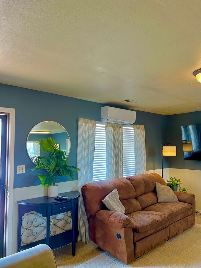 Building Photo - 3056 Tenorio Dr