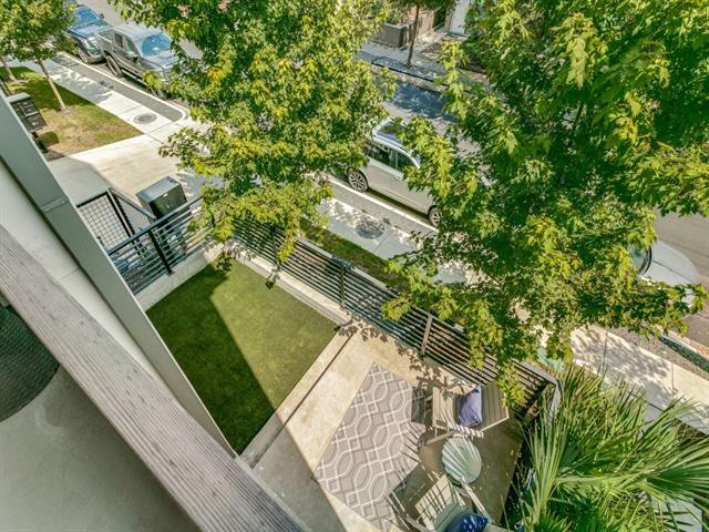 Foto del edificio - 4111 Travis St