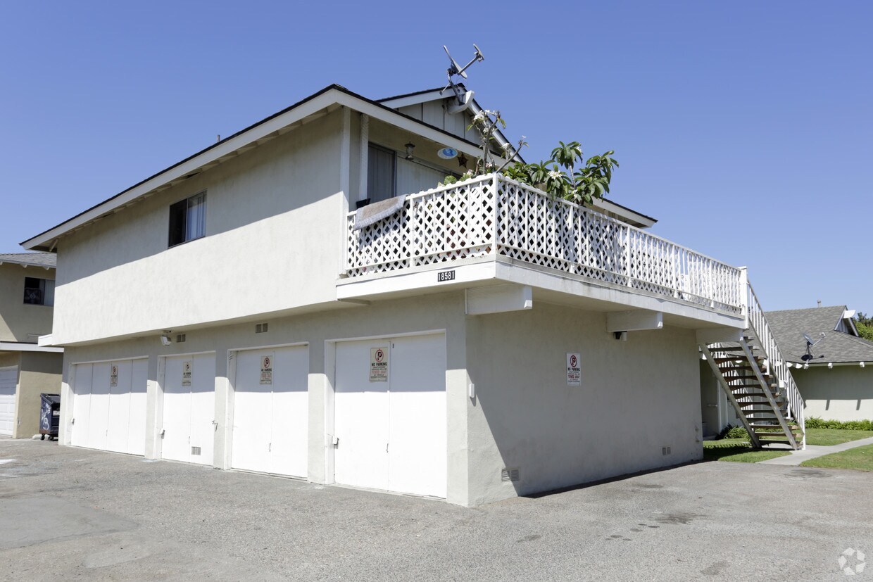 Building Photo - 18581 Demion Ln