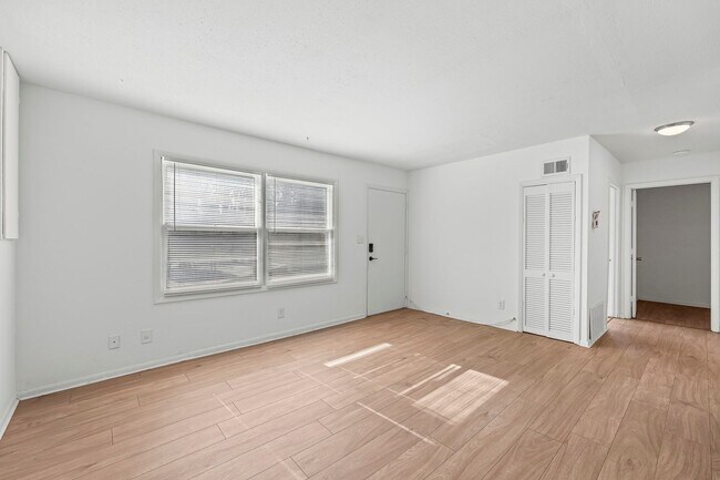 Building Photo - Tiehen Realty - Booth