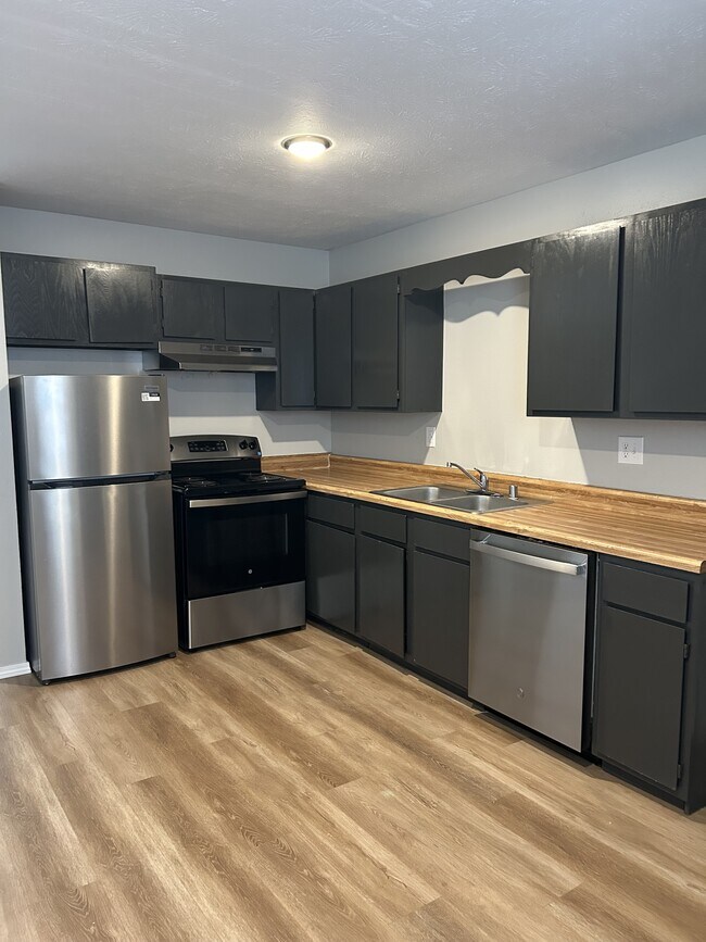 Foto del edificio - 172 Brooke Lynn Dr