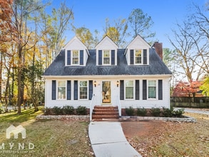 Building Photo - 25 Camelia Dr