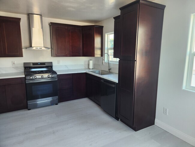 Foto del edificio - 461 Smith Ave