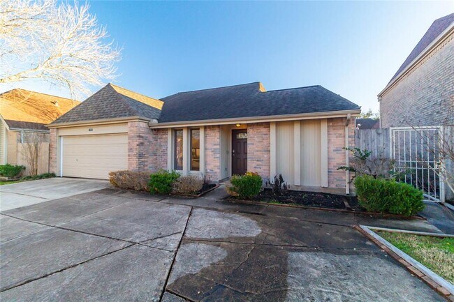 Foto del edificio - 11835 Oak Meadow Dr