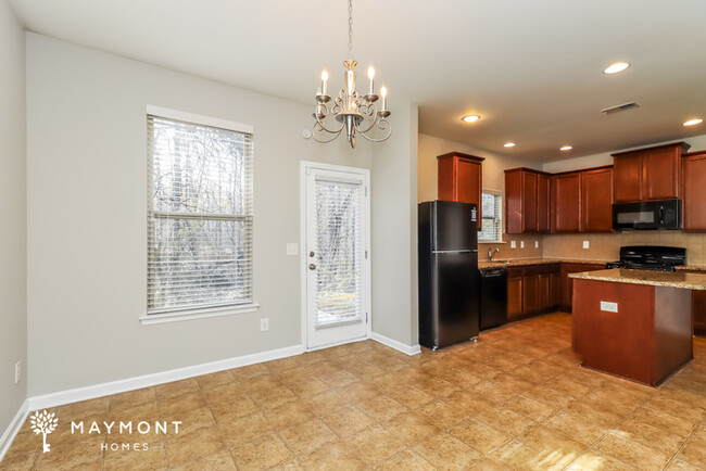 Building Photo - 2217 Capella Cir SW
