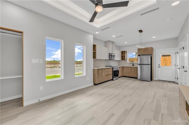 Building Photo - 24 N 24th St