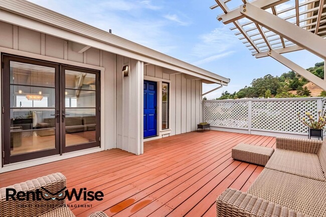 Building Photo - 14 Marlin Cove