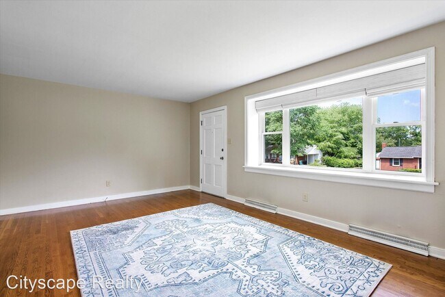 Building Photo - 3 br, 1 bath House - 2109 Rainbow Drive